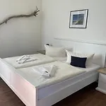 Guest house Frohsinn Auf Ruegen 4*