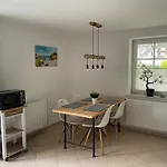 Frohsinn Auf Ruegen Konukevi Sellin (Rugen)