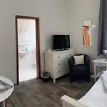 Frohsinn Auf Ruegen Guest house Sellin (Rugen)