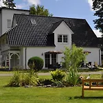Konukevi Frohsinn Auf Ruegen 4*