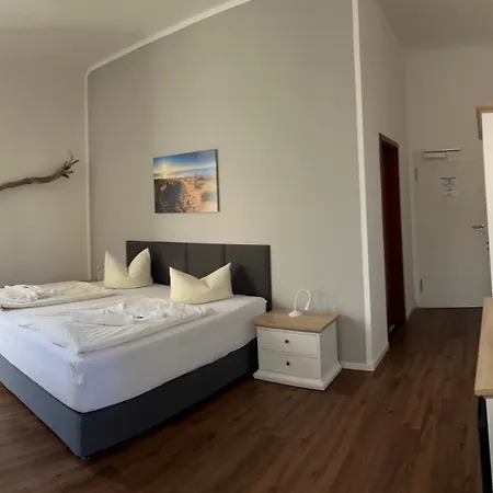 Frohsinn Auf Ruegen Konukevi