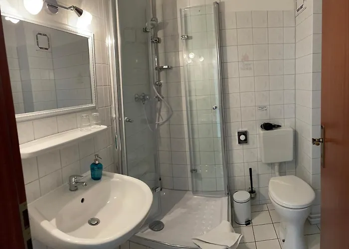 Gasthof Frohsinn Auf Rügen Sellin (Rugen)