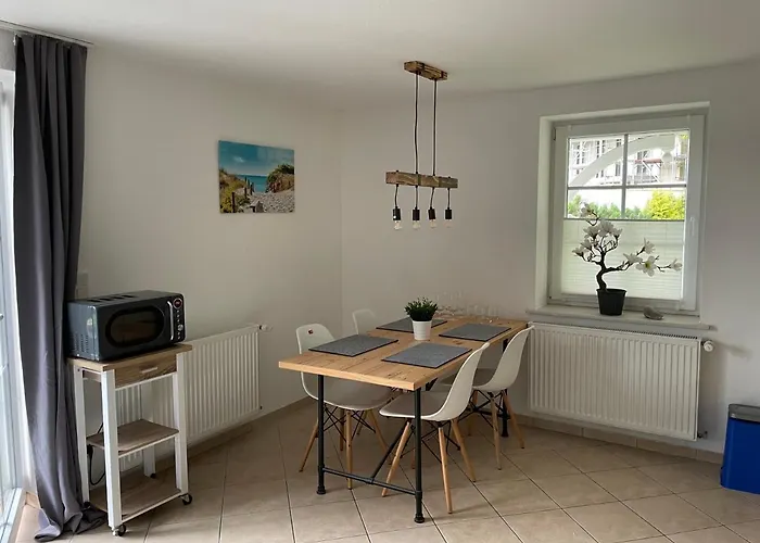 Frohsinn Auf Rügen Gasthof Sellin (Rugen)